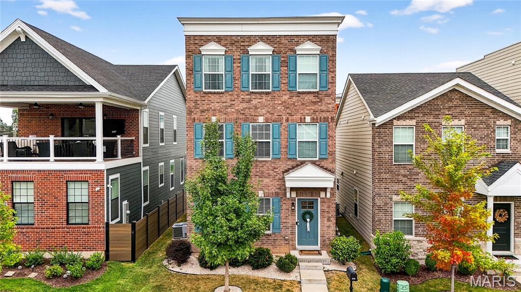 2016 Hereford Street