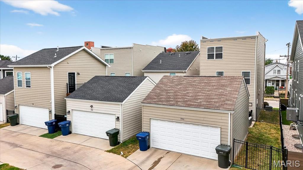 2016 Hereford Street