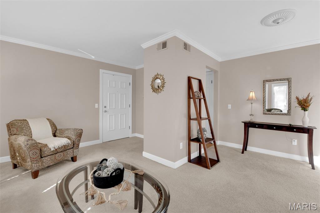 243 W Jefferson Avenue Unit: 4