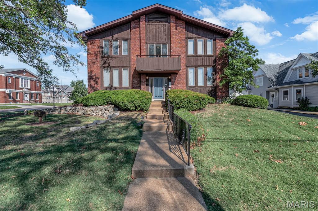 243 W Jefferson Avenue Unit: 4