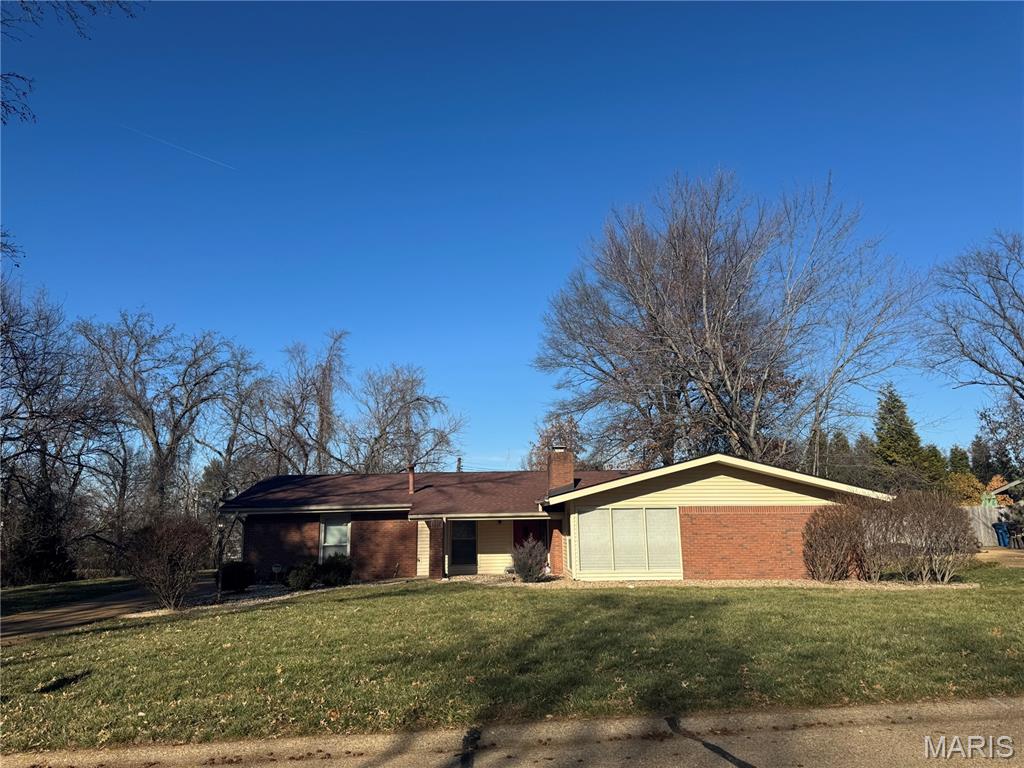 1235 Warson Pines Drive