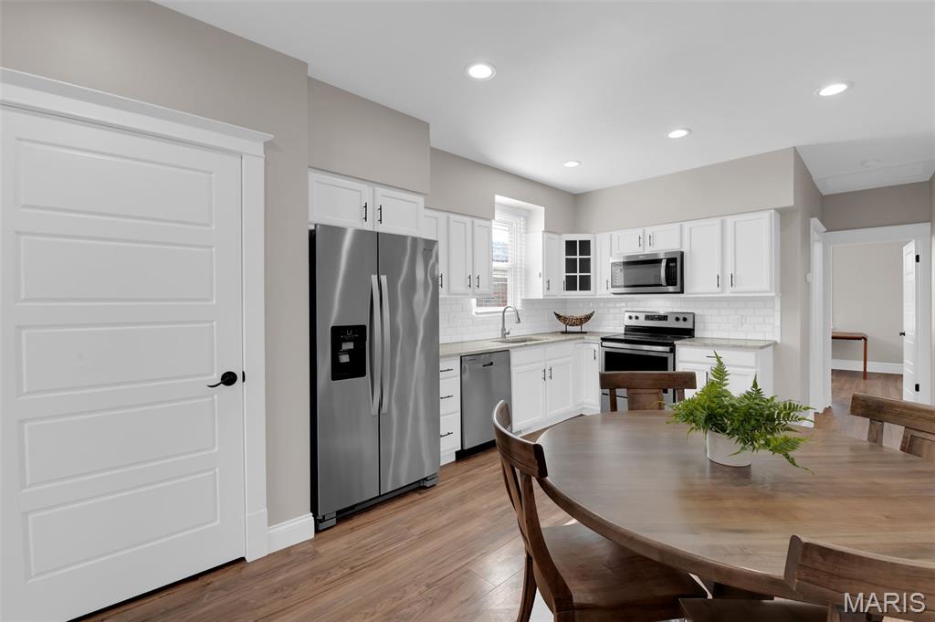 5717 Lansdowne Avenue