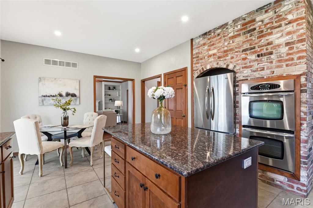 828 Mallard Woods Drive