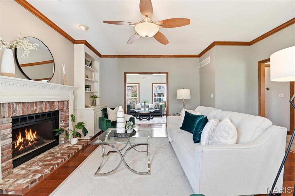 828 Mallard Woods Drive