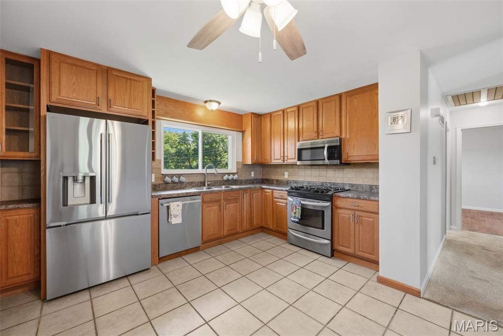 2207 Bentley Manor Drive