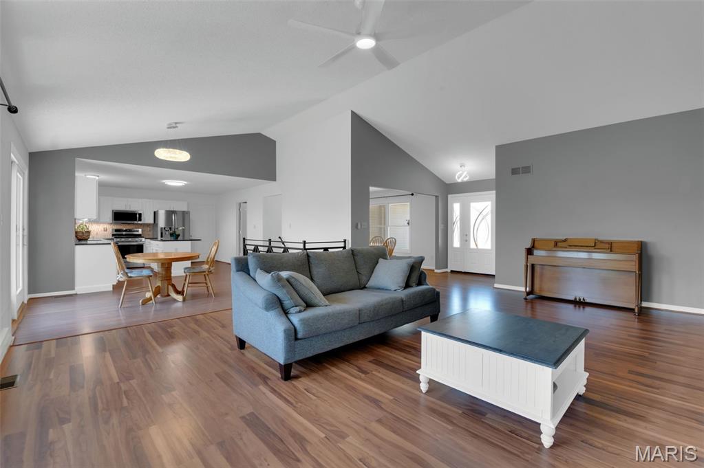 2202 Wild Pigeon Drive