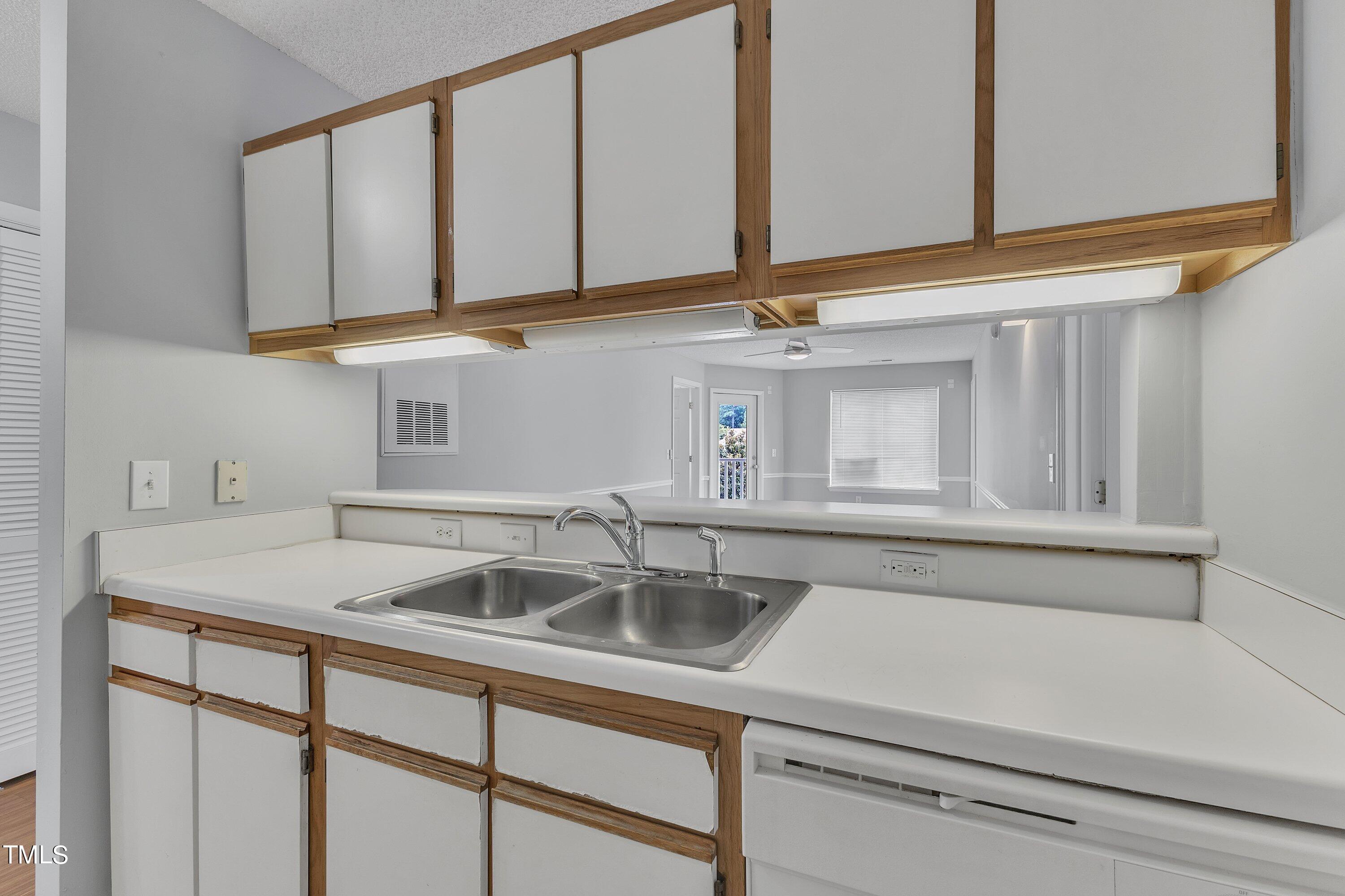 1241 University Court # 104