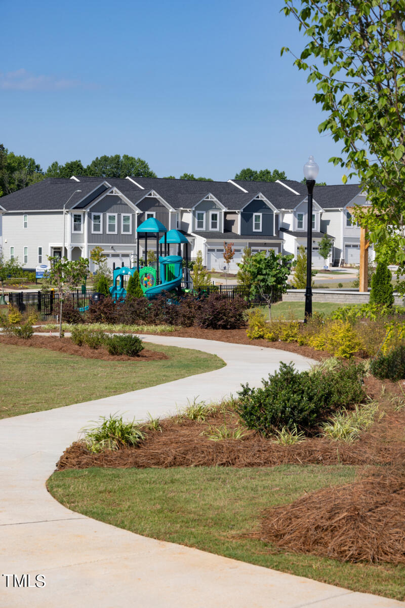 140 Kobus Court