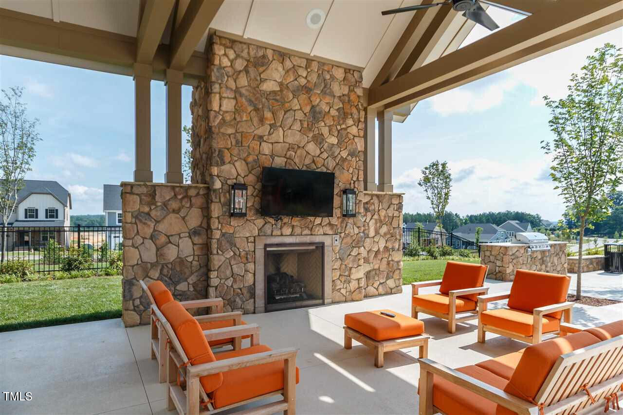 127 Hidden Bluff Drive
