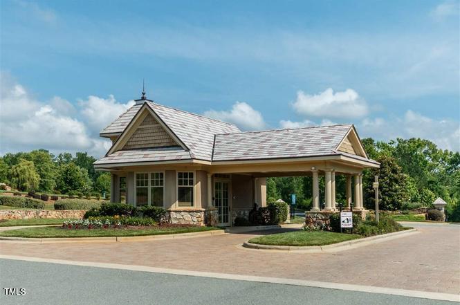 127 Hidden Bluff Drive
