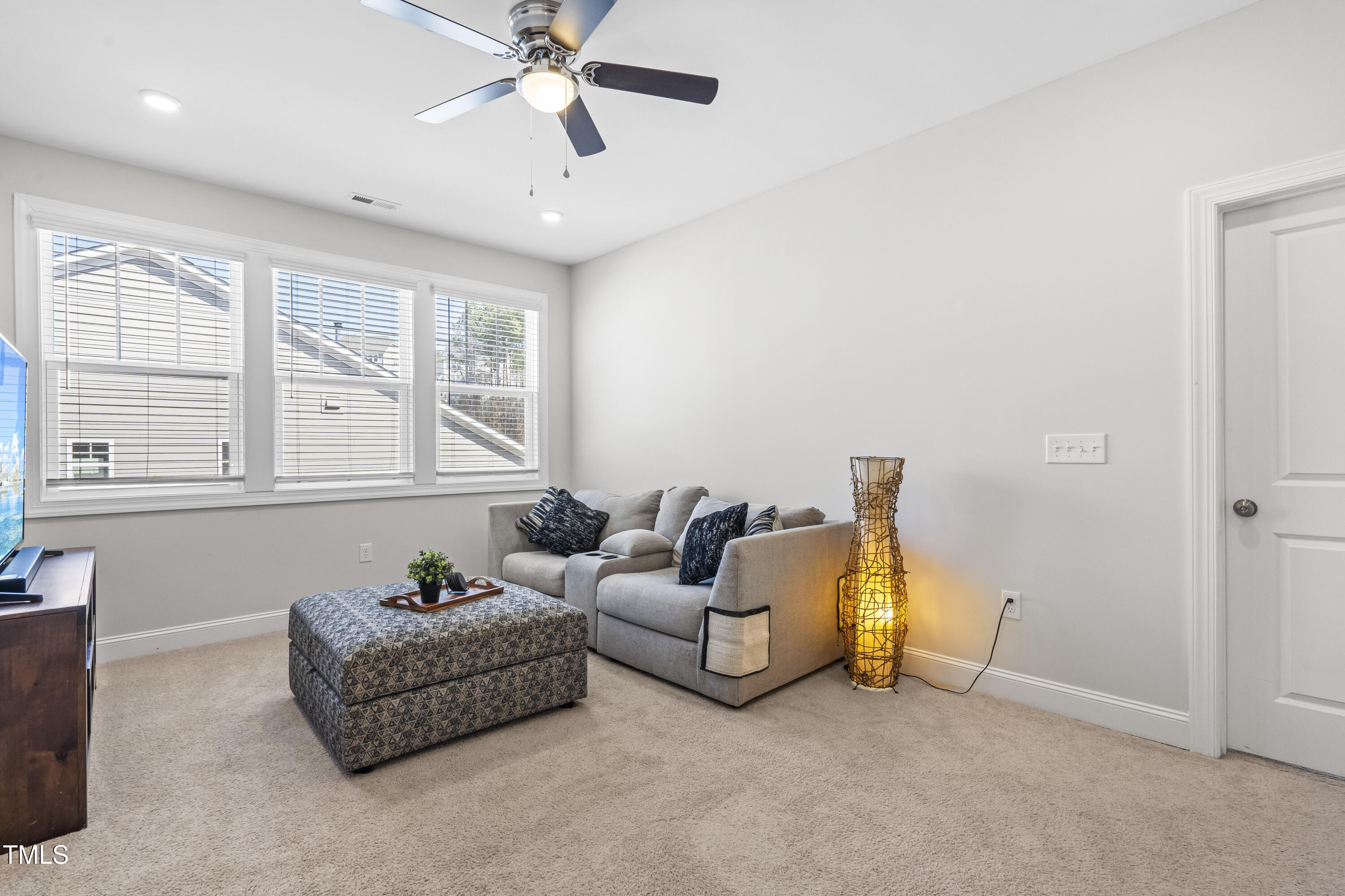 127 Hidden Bluff Drive
