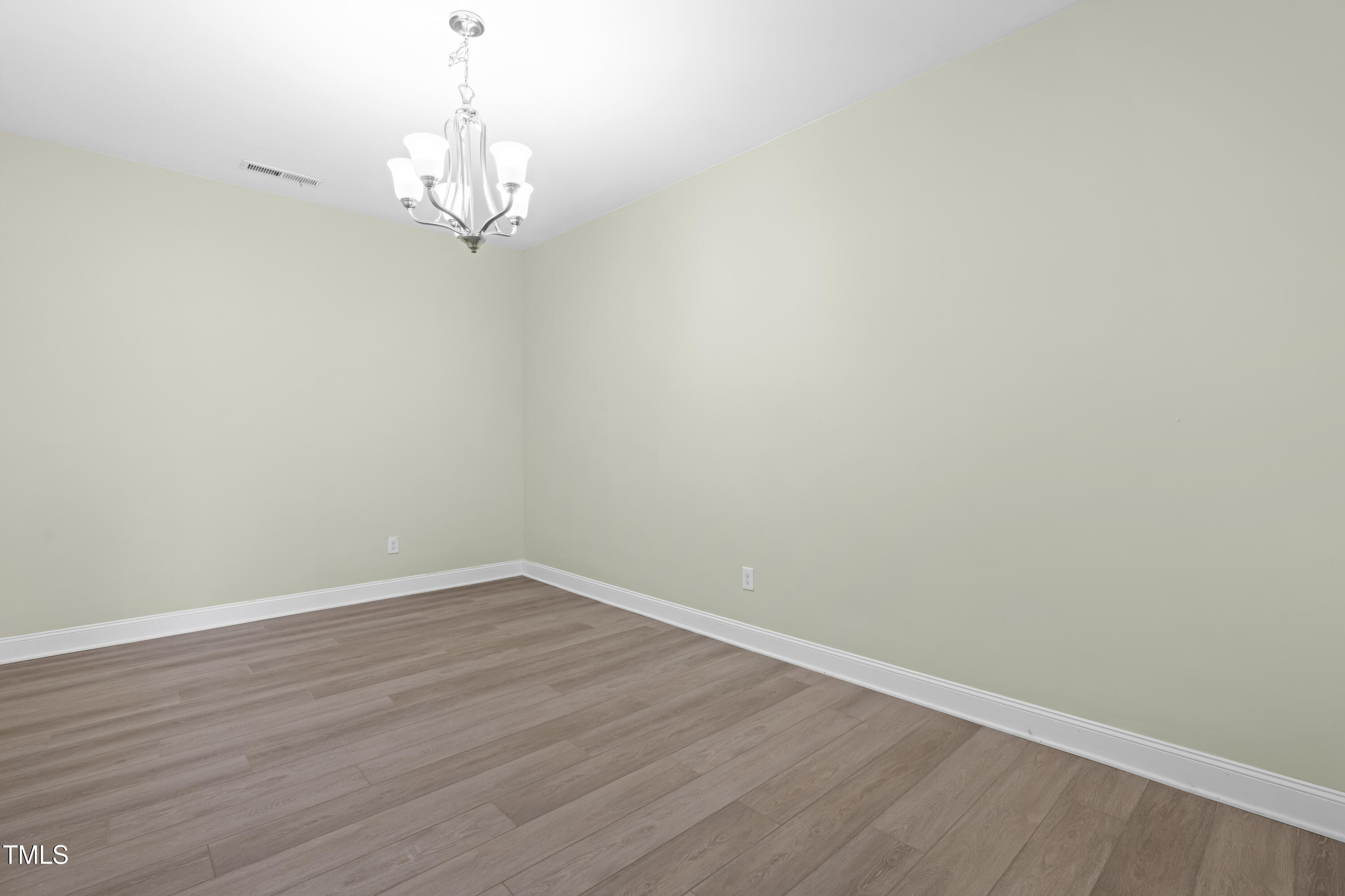 124 Ferrell Road W