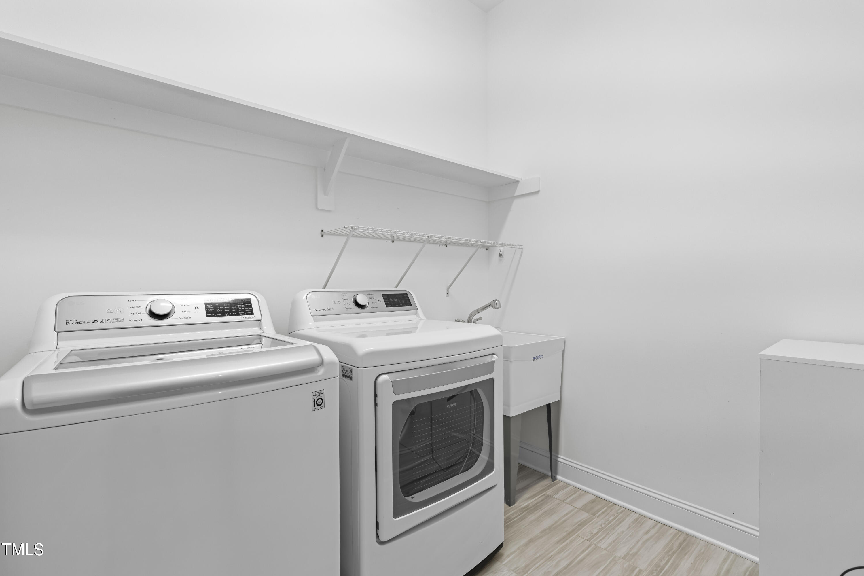 124 Ferrell Road W