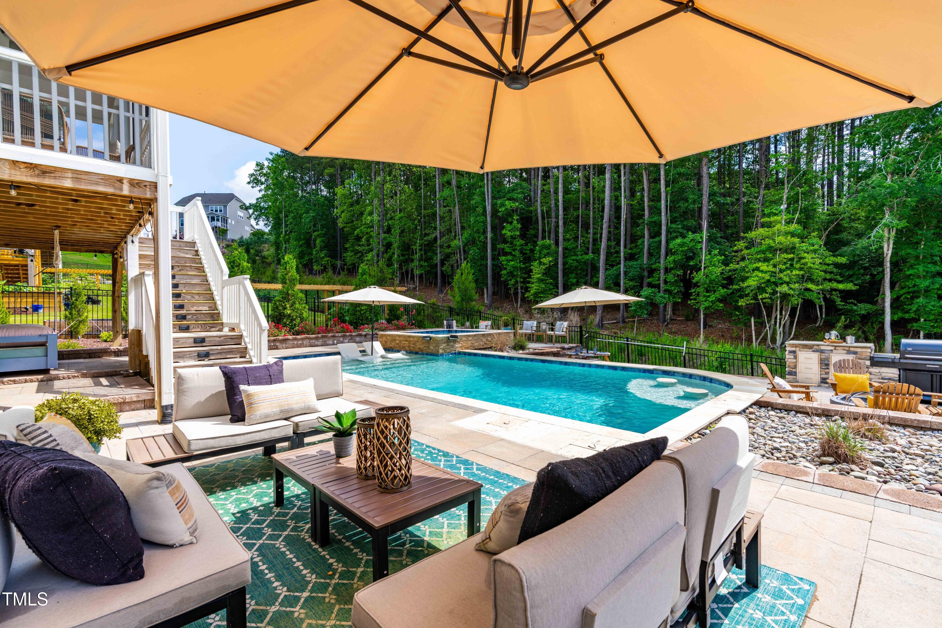 113 Hidden Bluff Dr