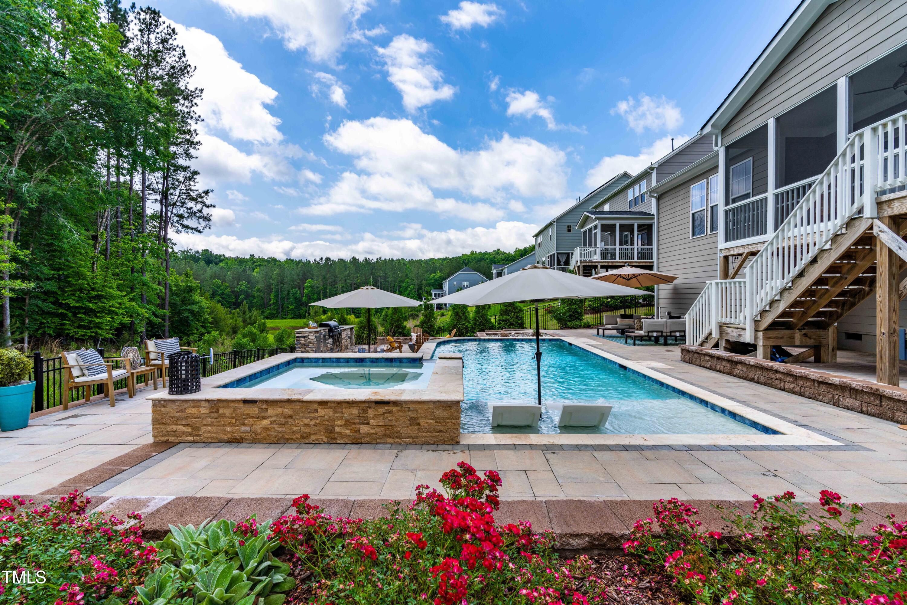 113 Hidden Bluff Dr