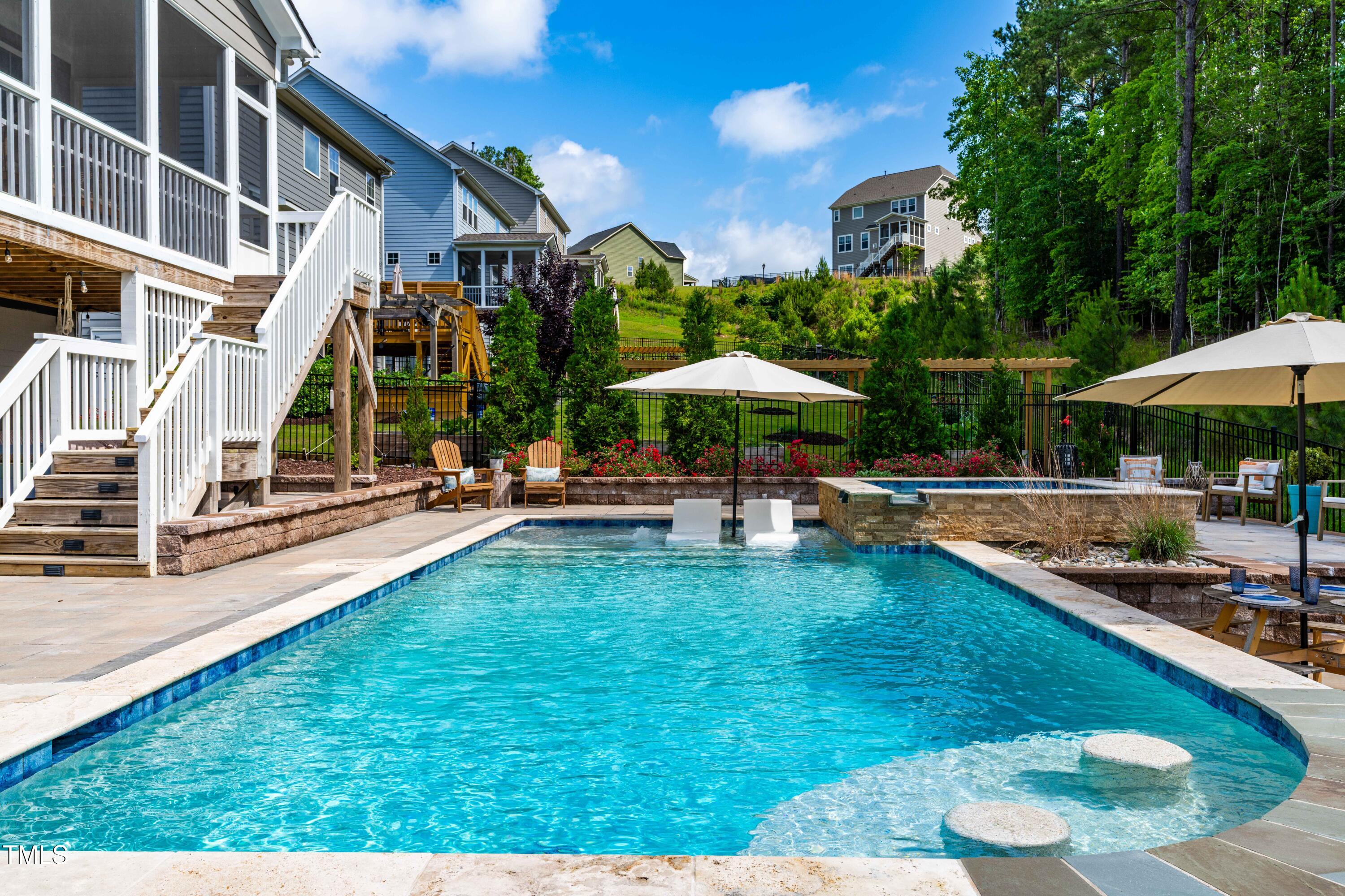 113 Hidden Bluff Dr
