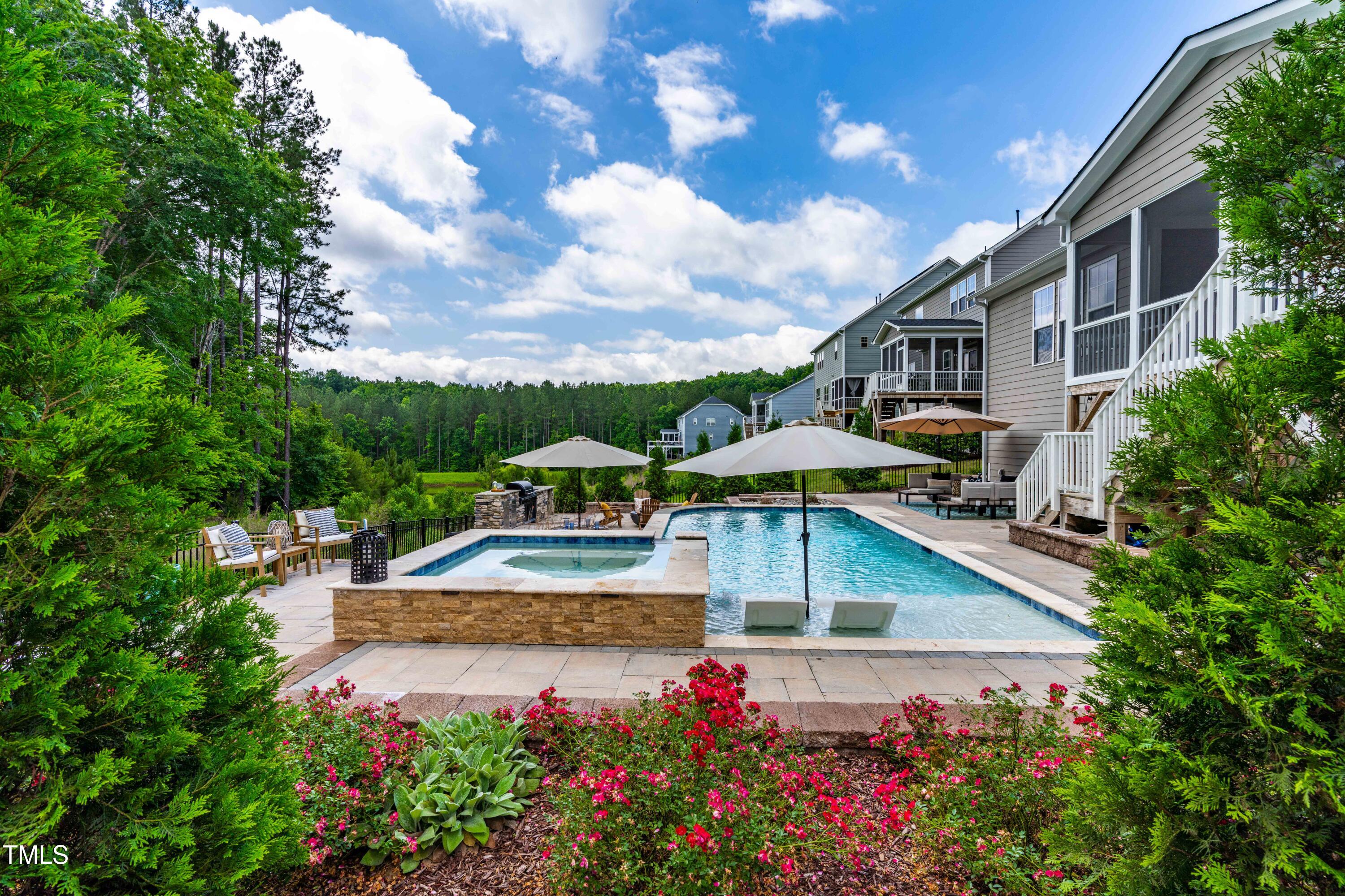 113 Hidden Bluff Dr
