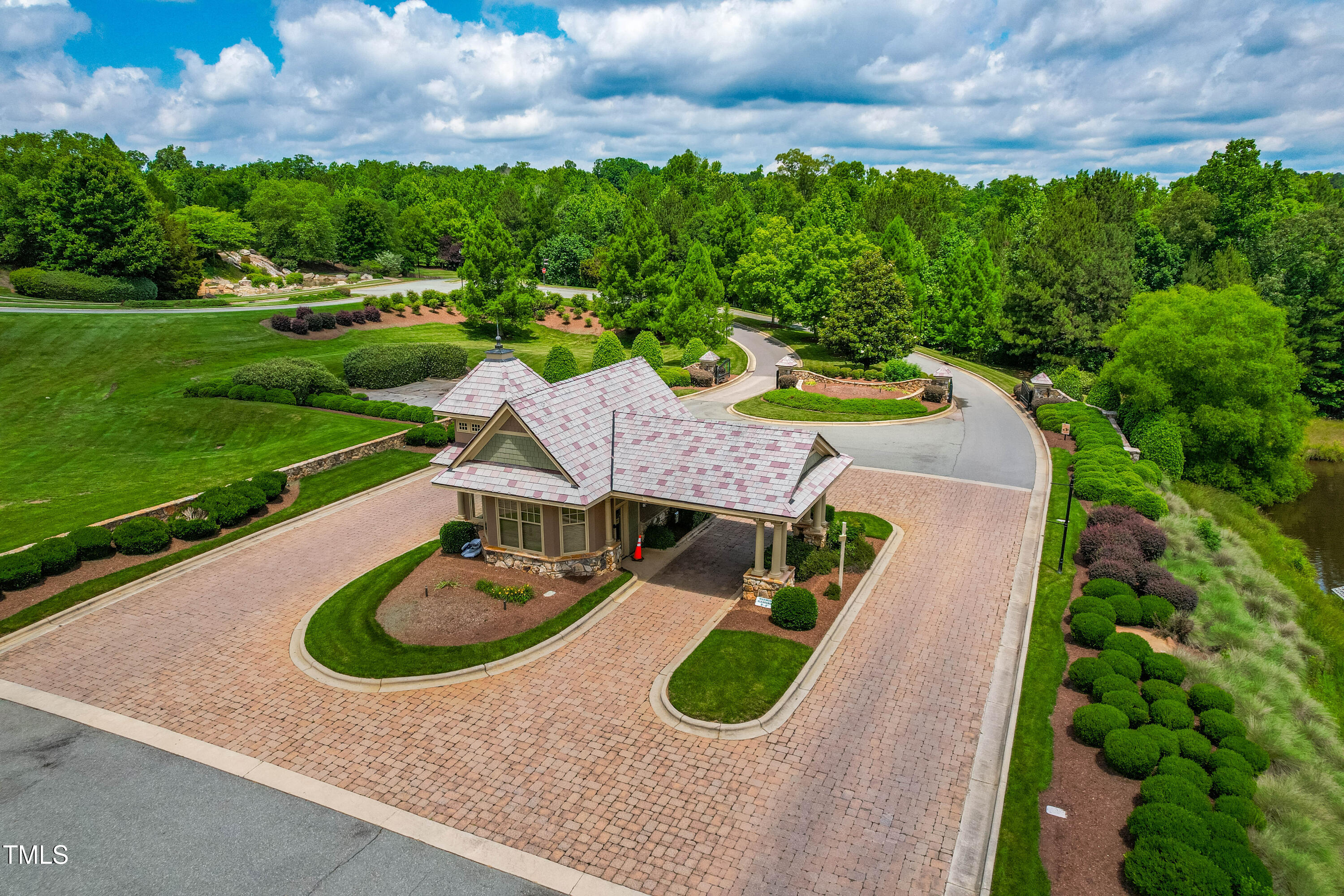 113 Hidden Bluff Dr