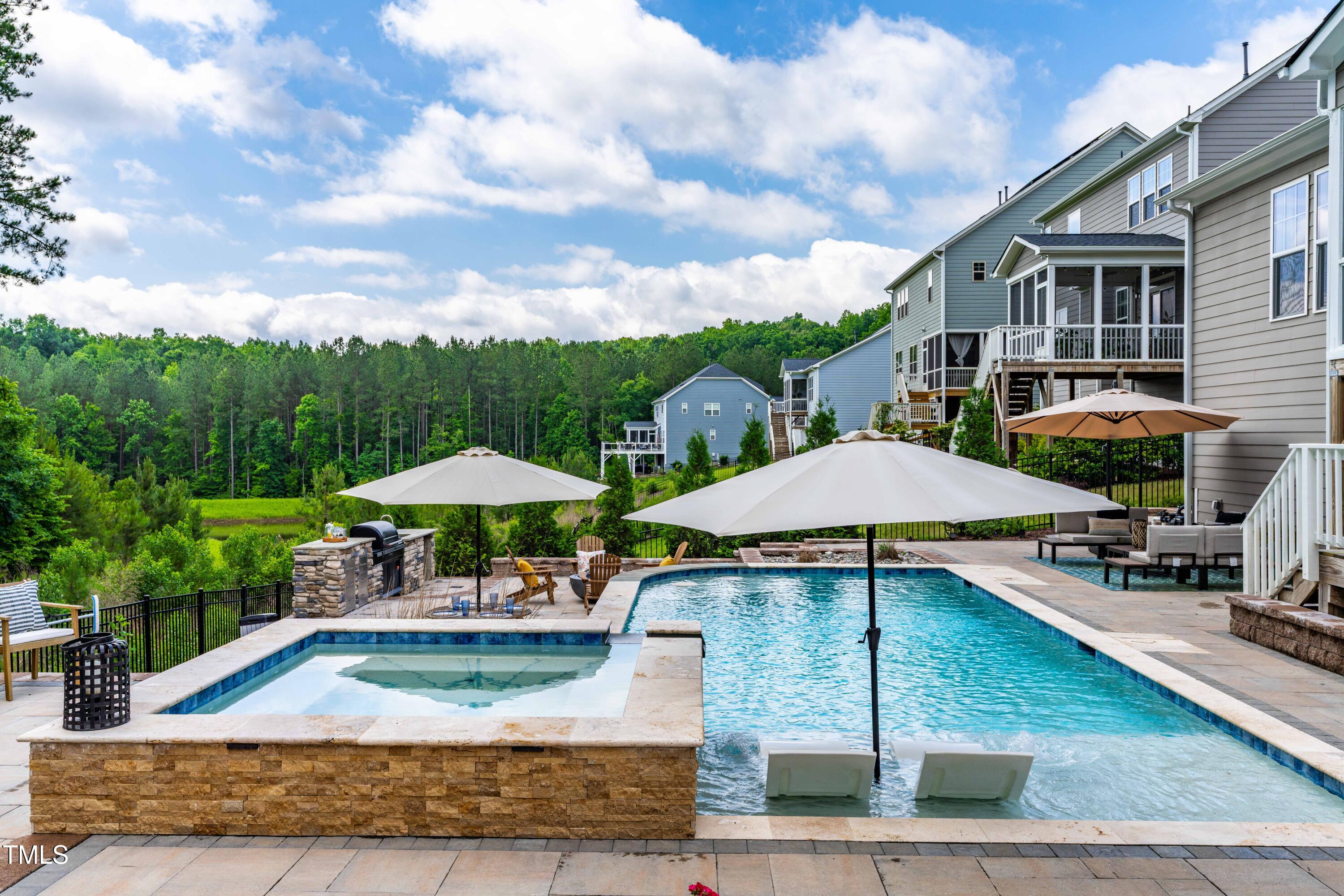 113 Hidden Bluff Dr