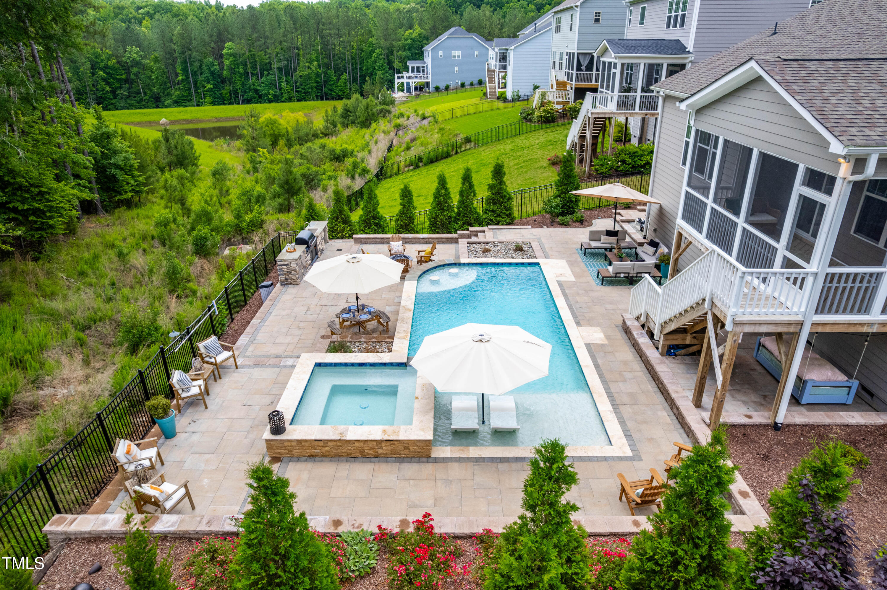 113 Hidden Bluff Dr