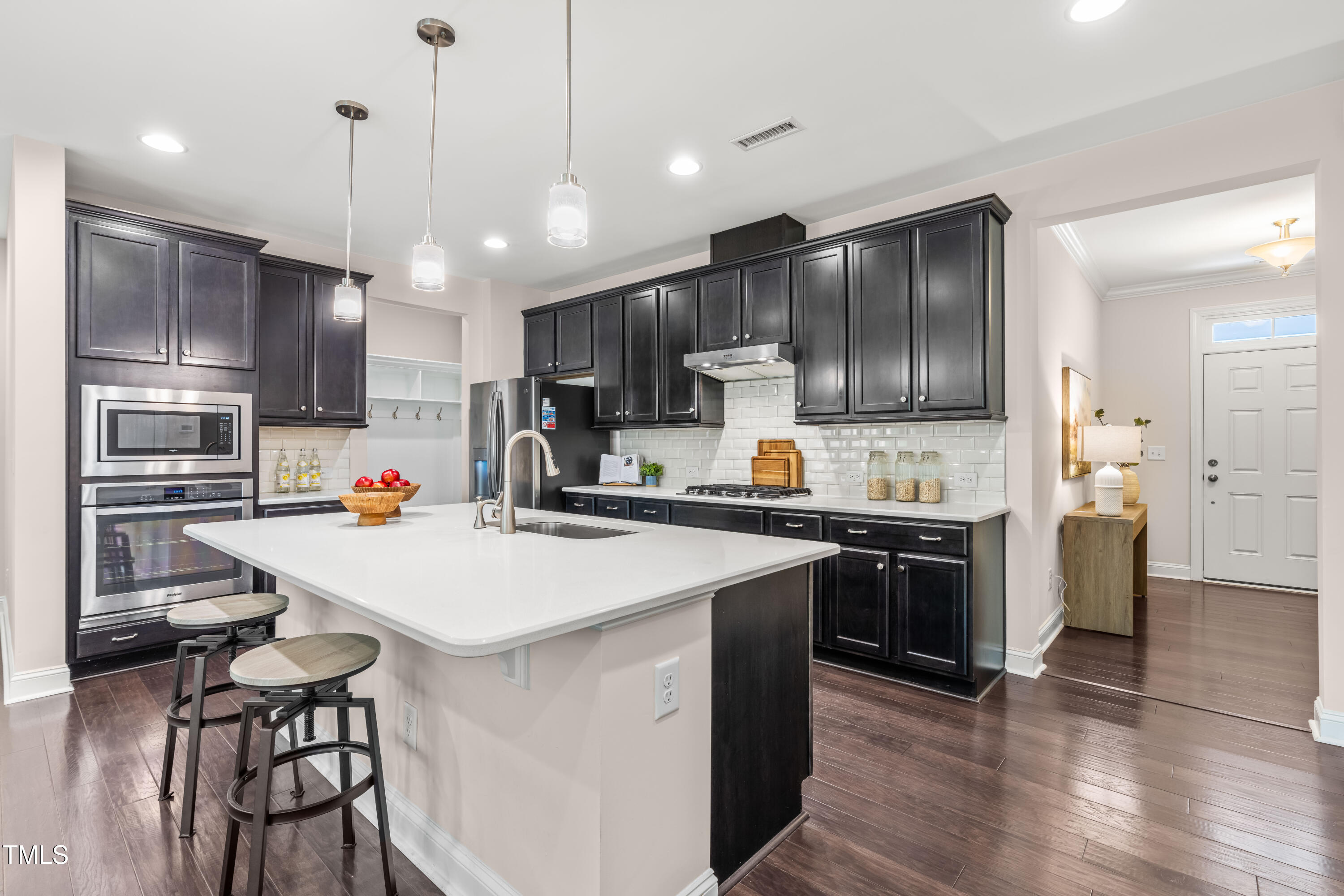 1049 Lakebrink Drive