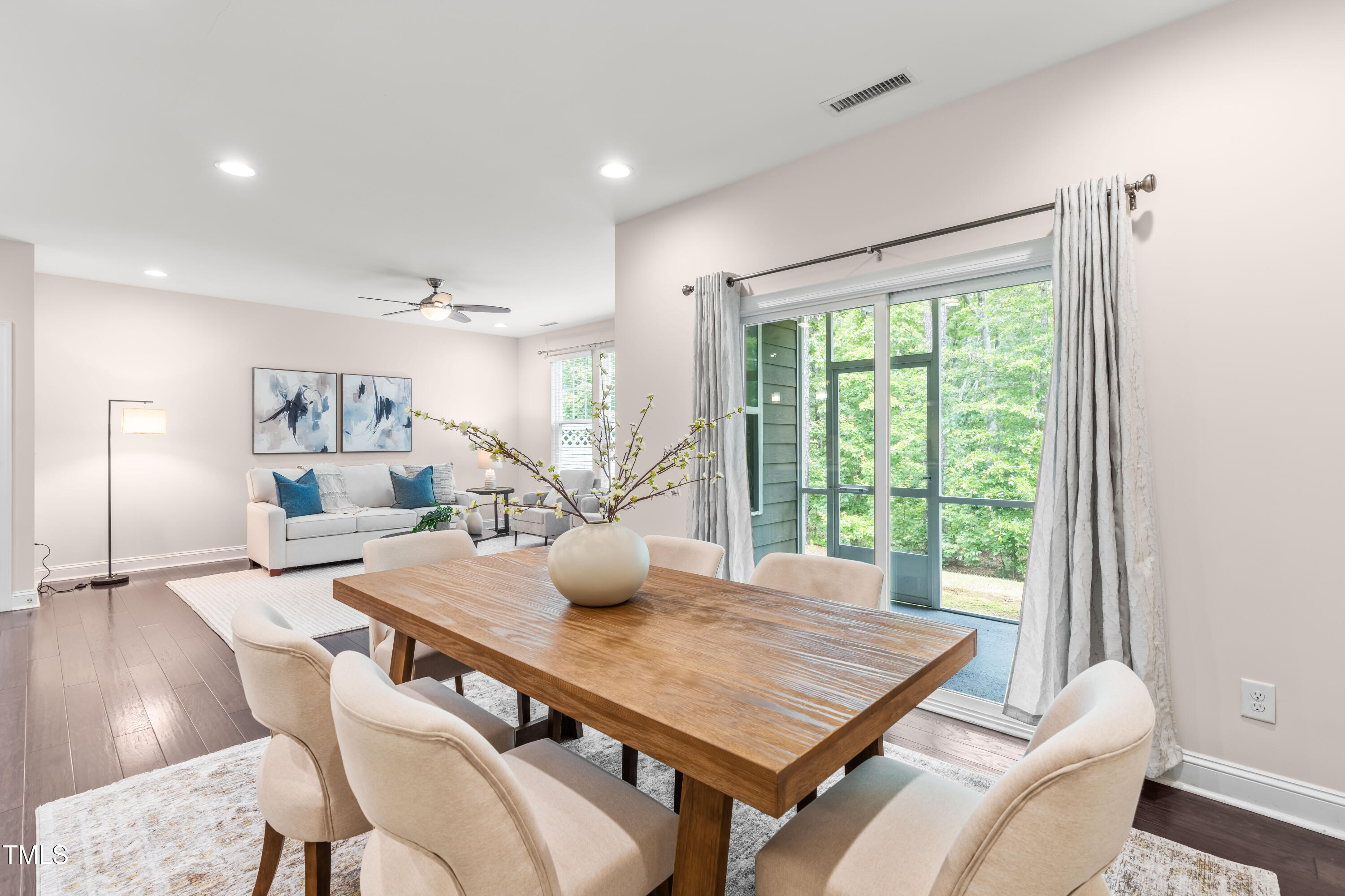 1049 Lakebrink Drive