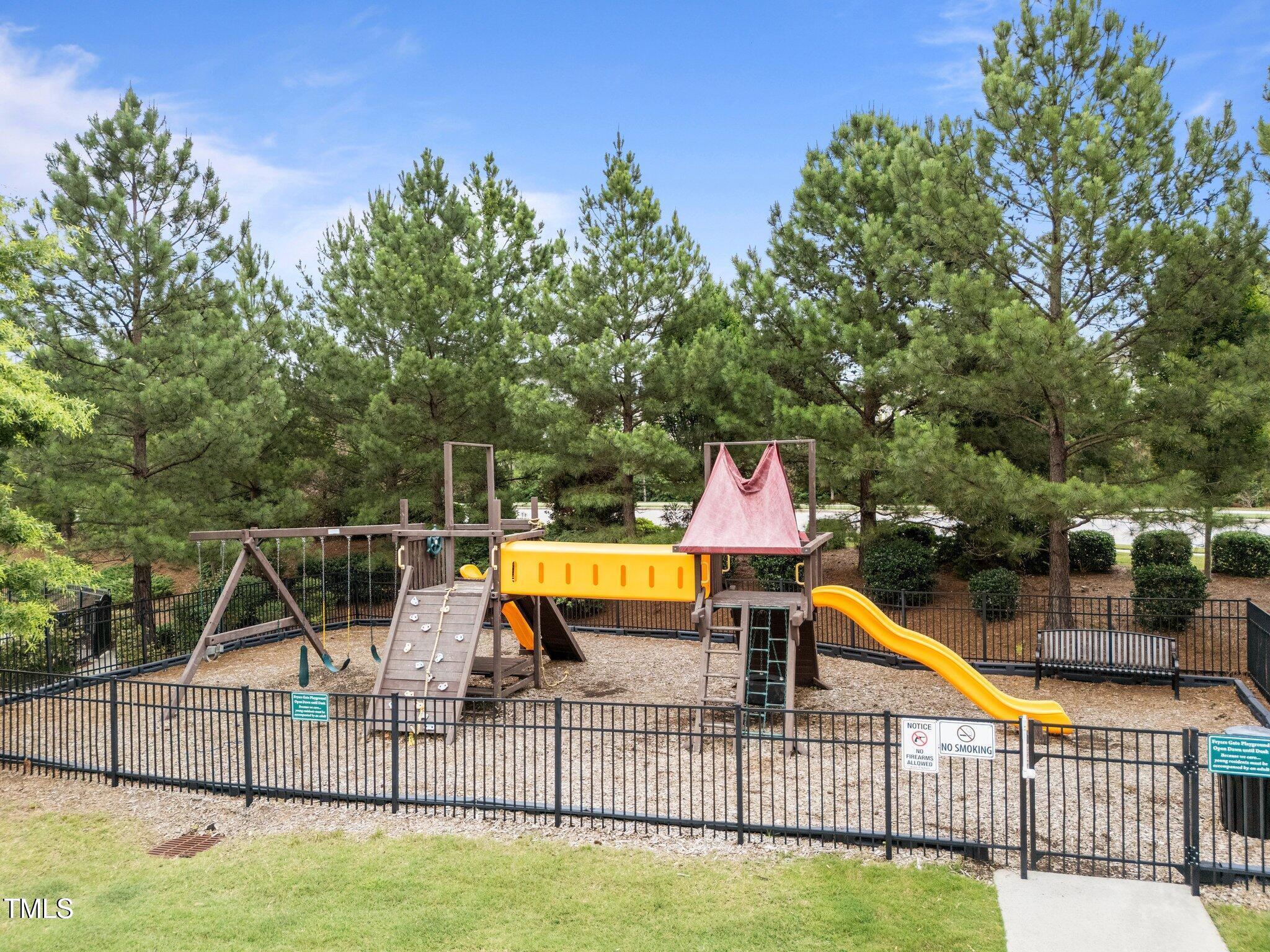 4963 Highcroft Dr