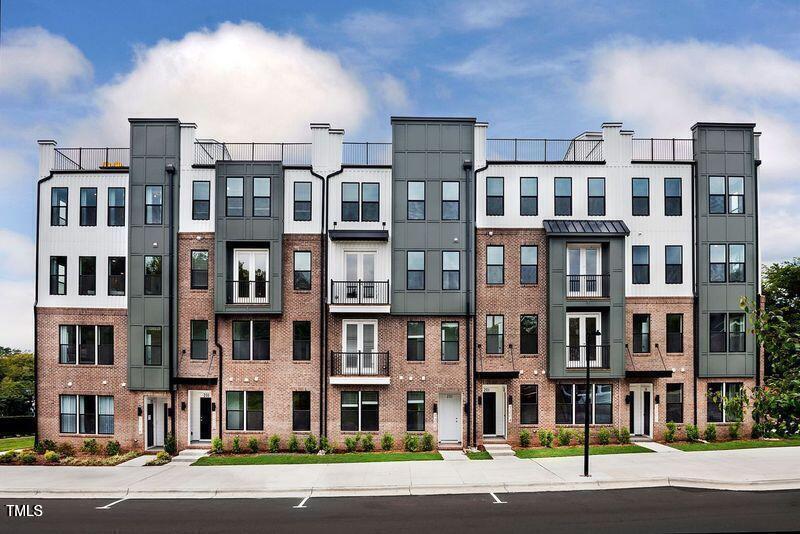1245 S Blount St # 201
