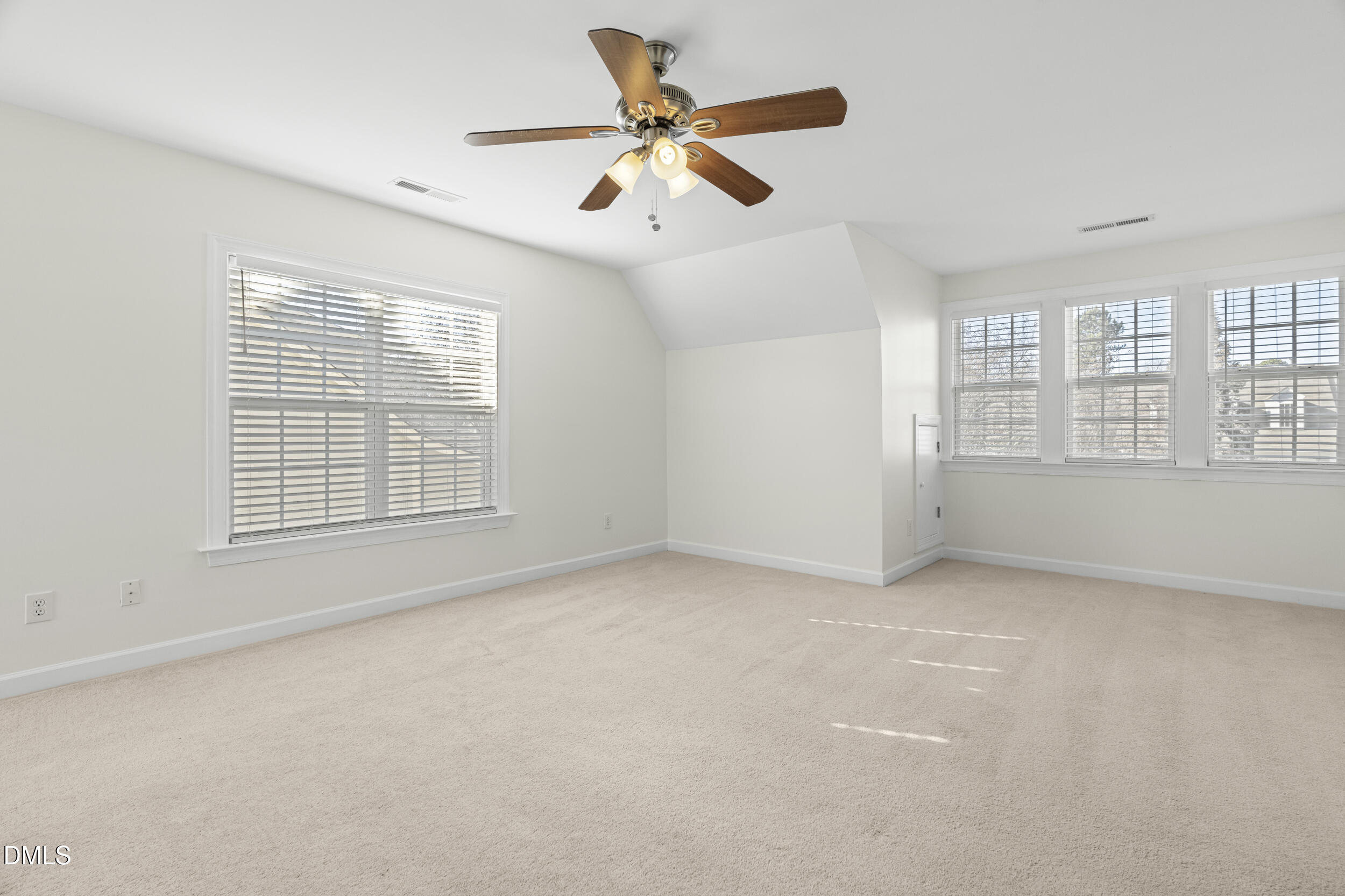 105 Bayless Ridge Court