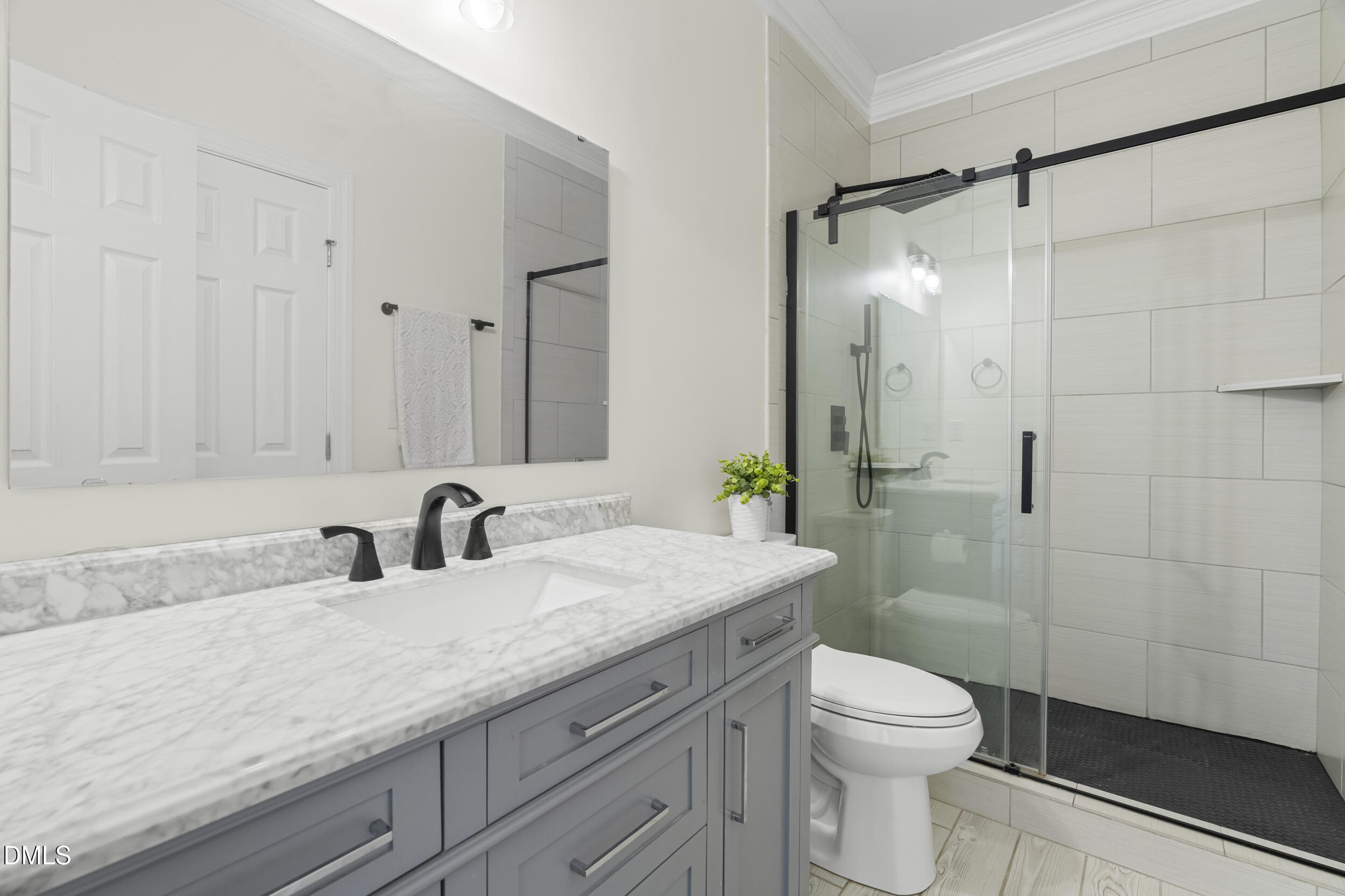 105 Bayless Ridge Court