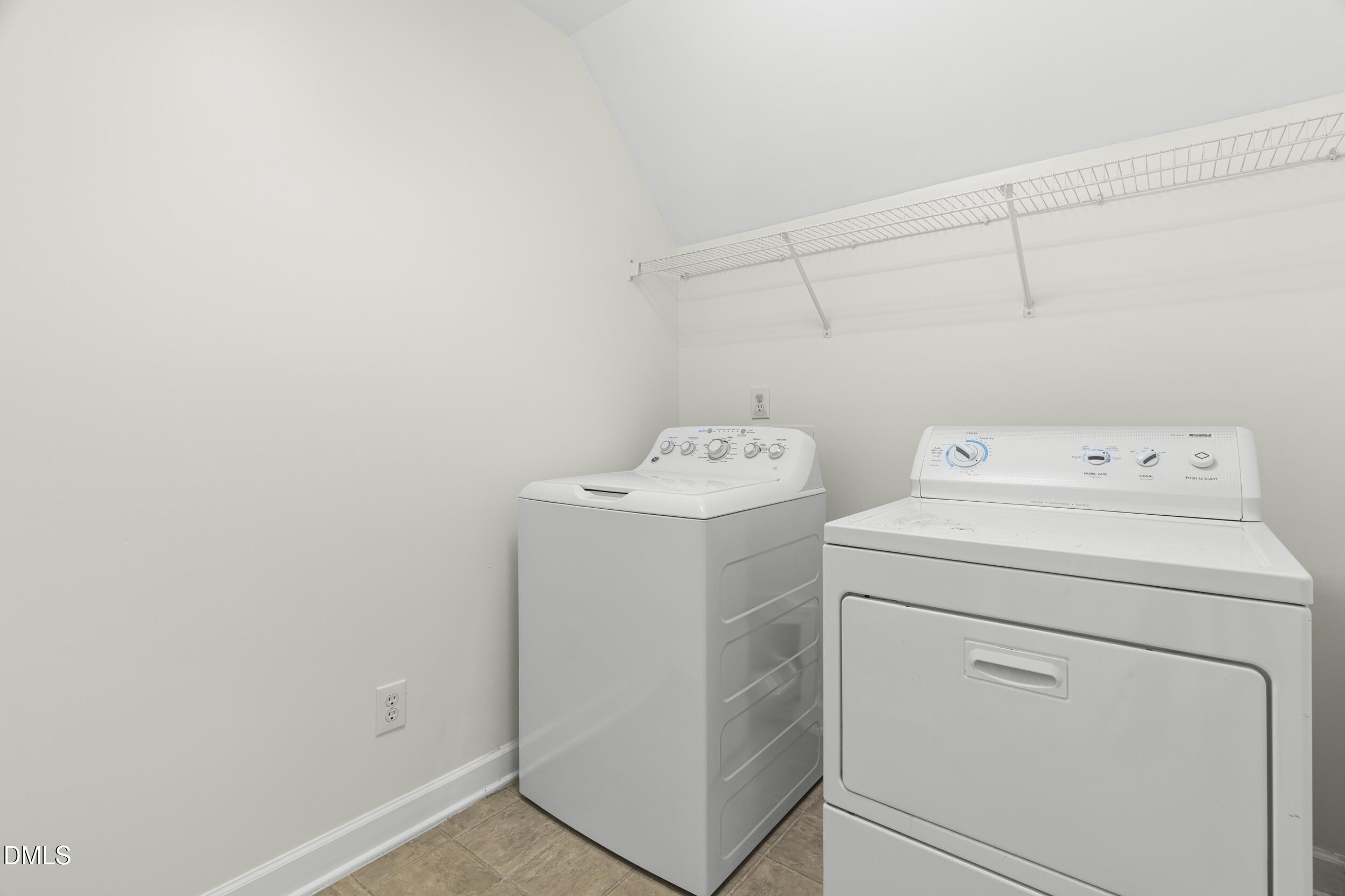 105 Bayless Ridge Court