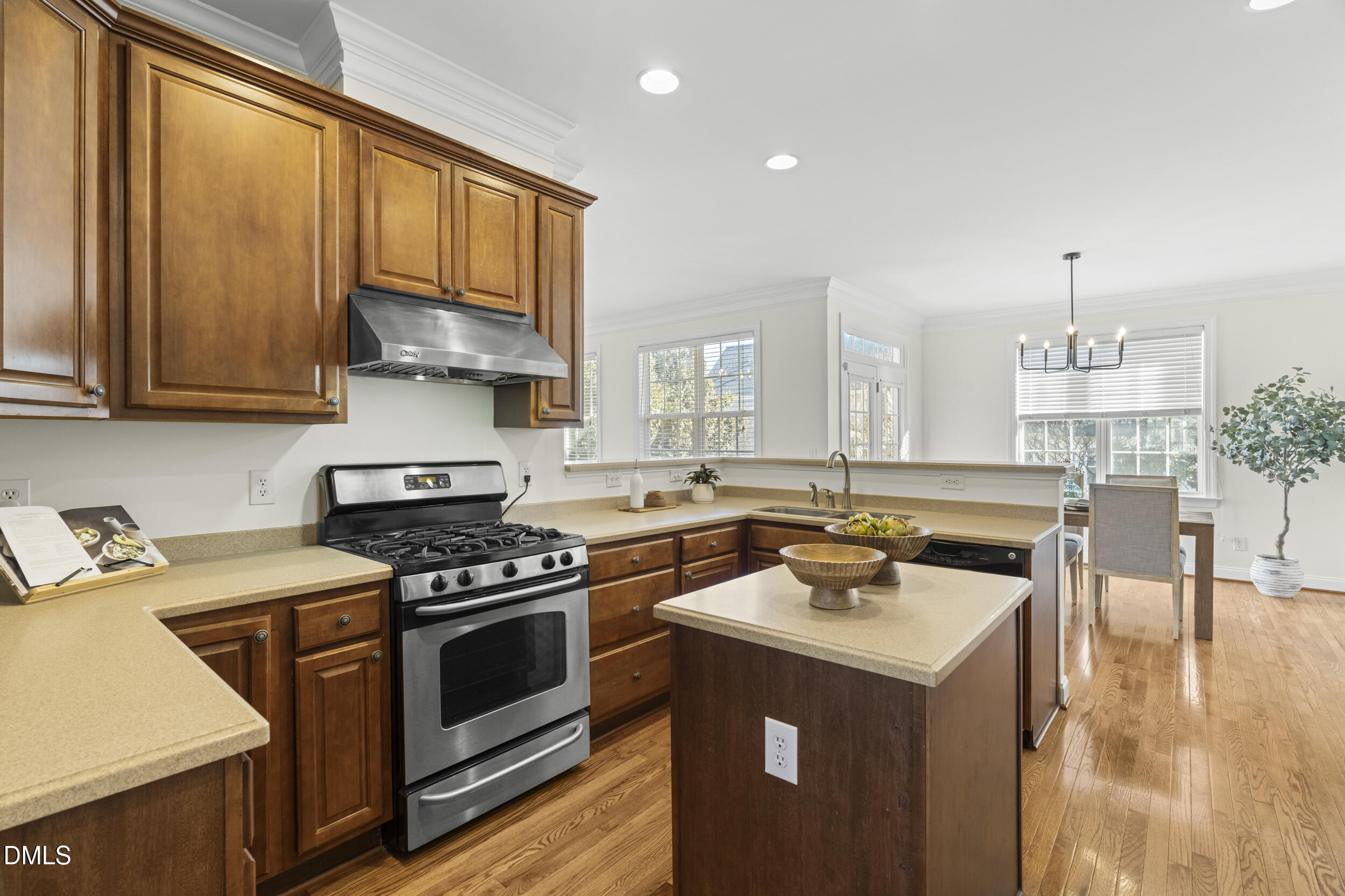 105 Bayless Ridge Court