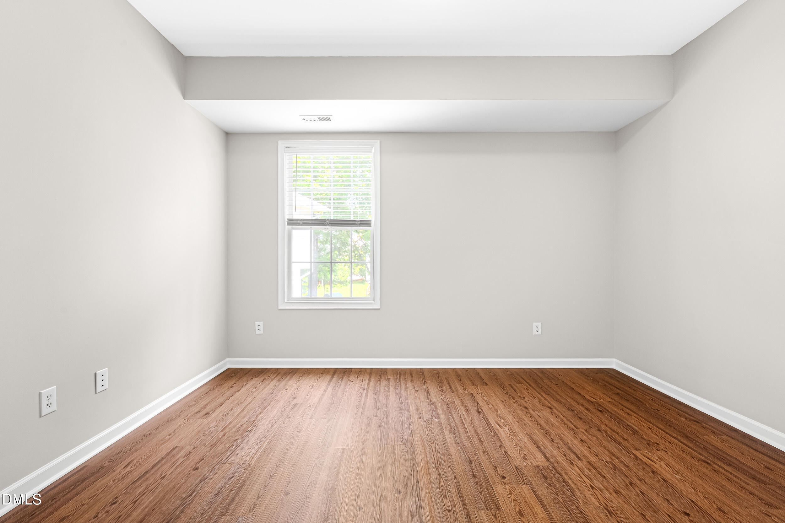 102 Mintawood Court