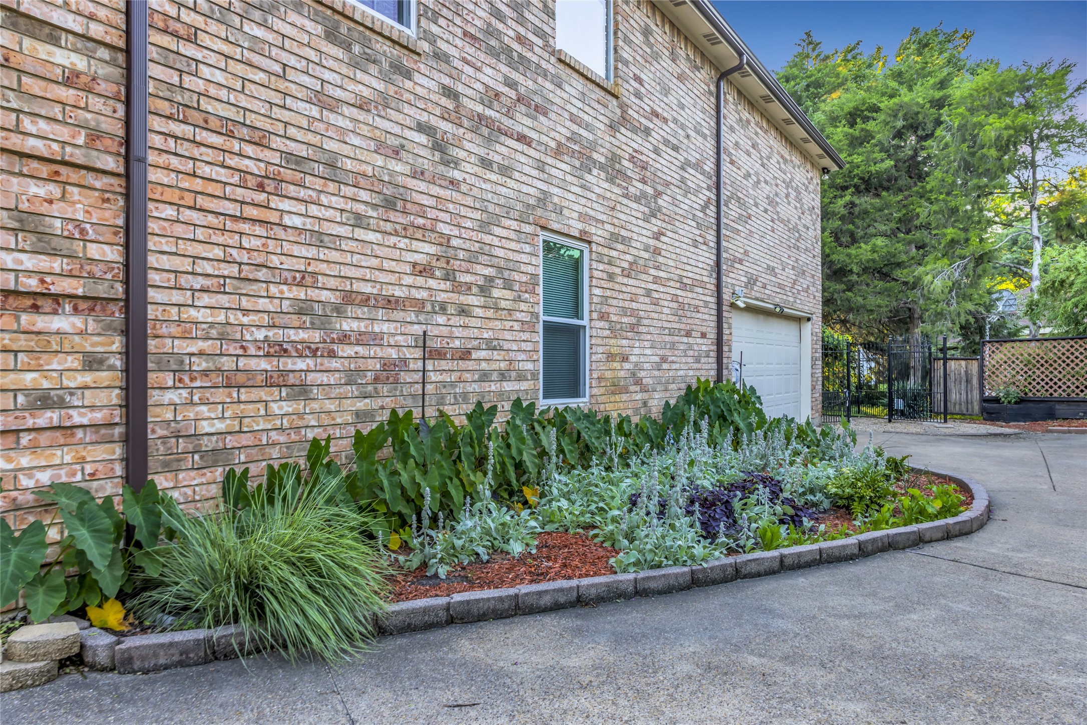 3416 Mallard Park