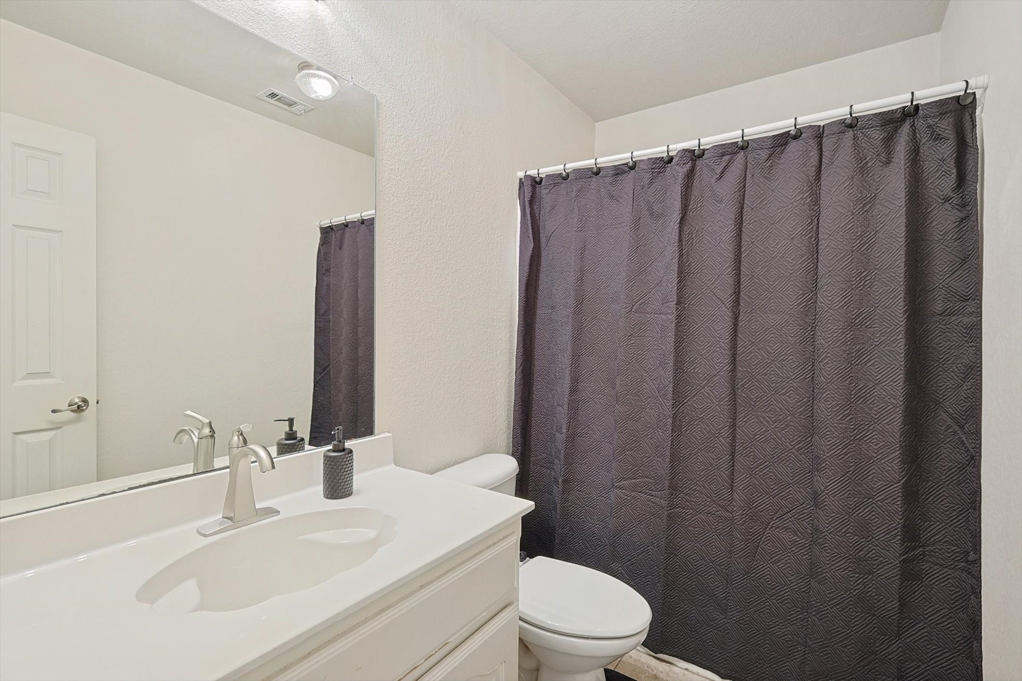 3124 Guadaloupe