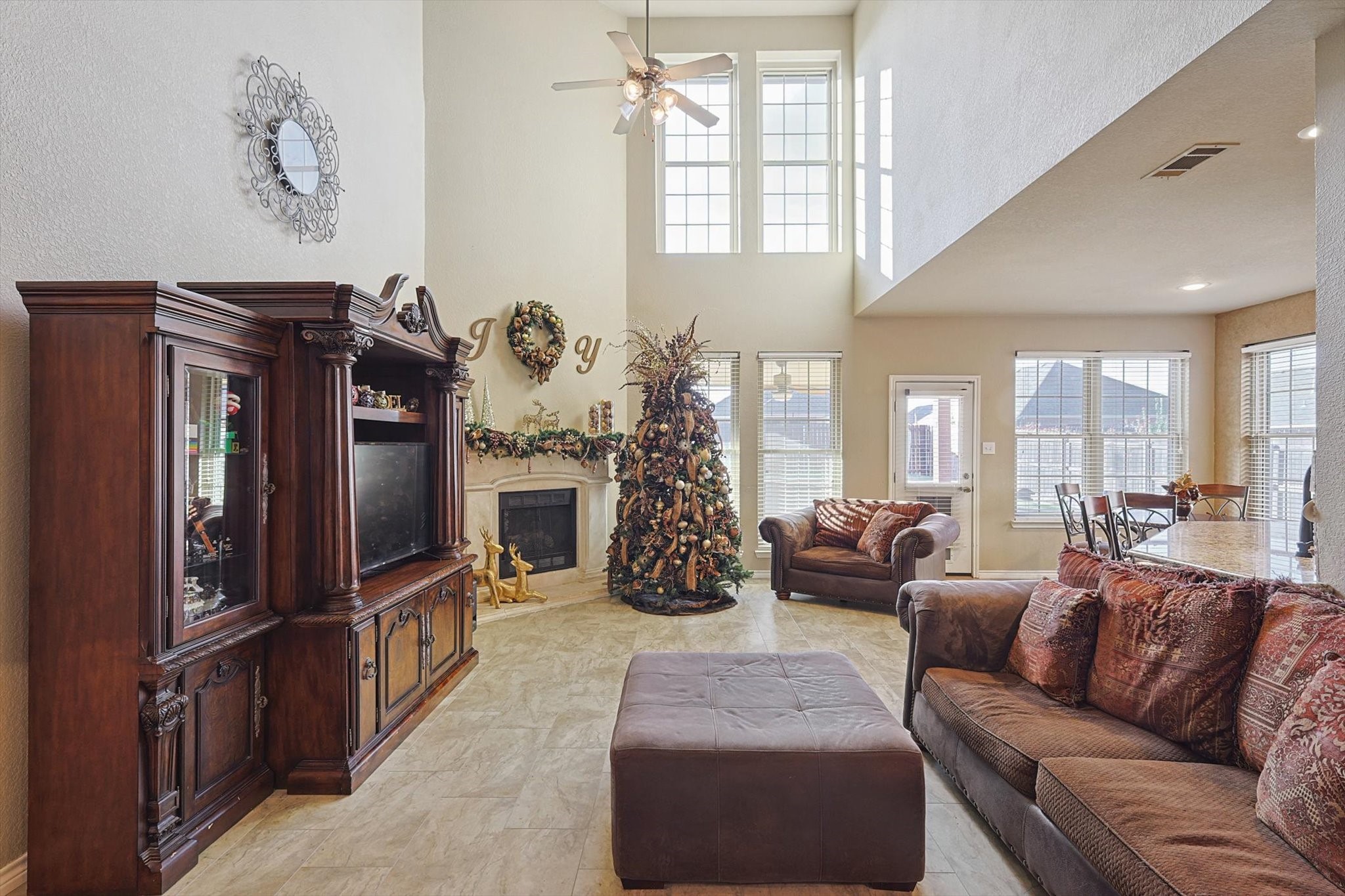 3124 Guadaloupe