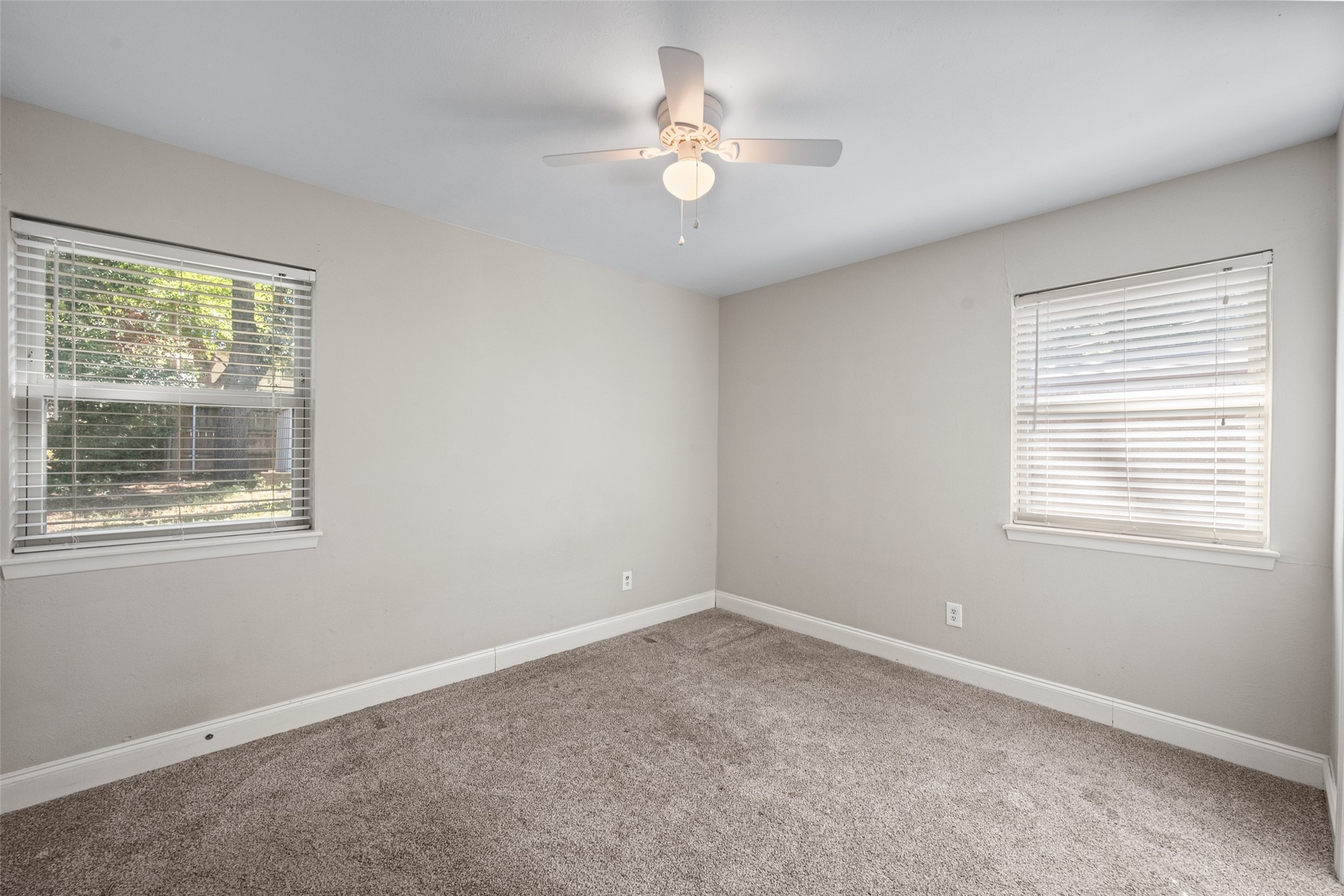 1806 Doss Circle
