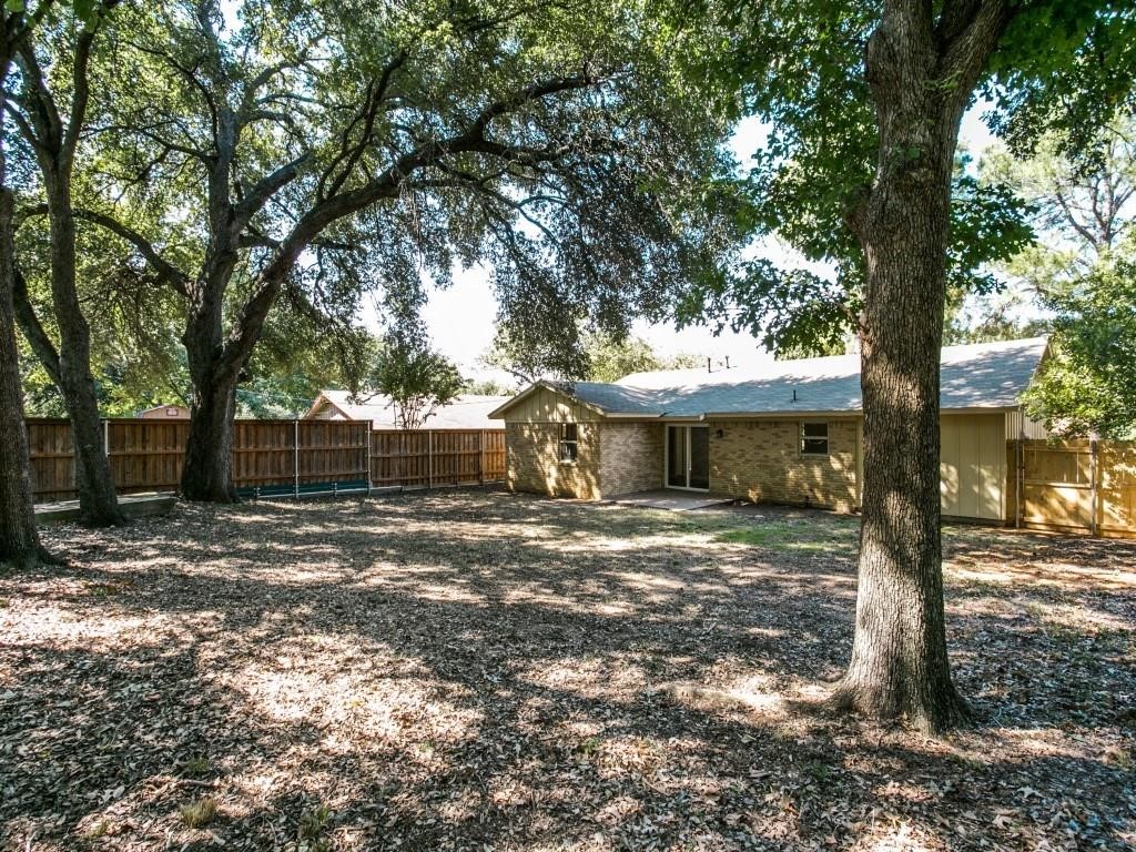 1806 Doss Circle