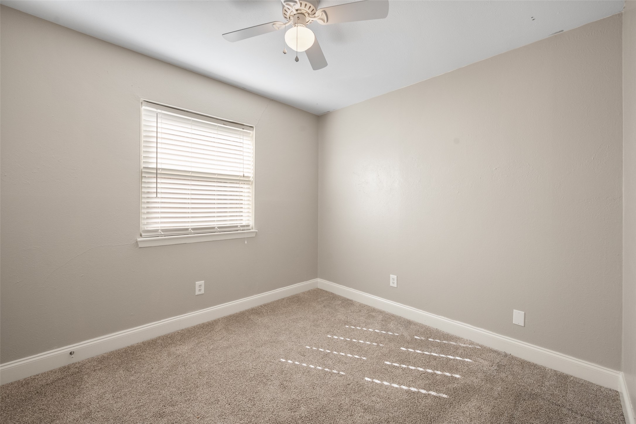 1806 Doss Circle