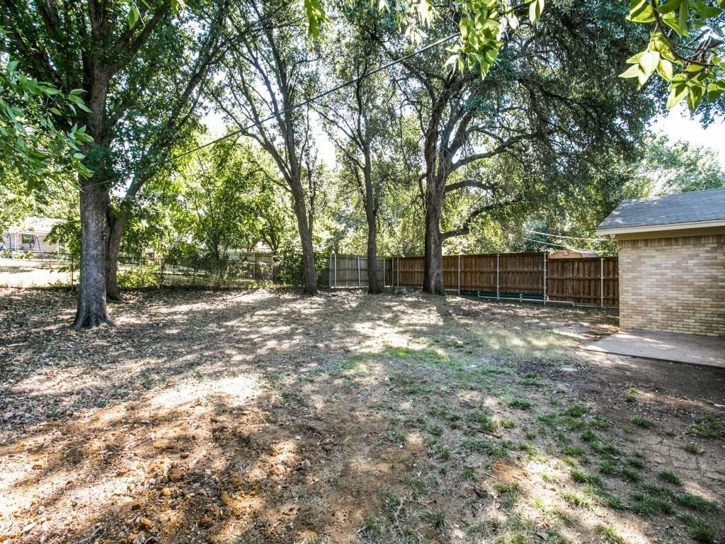 1806 Doss Circle