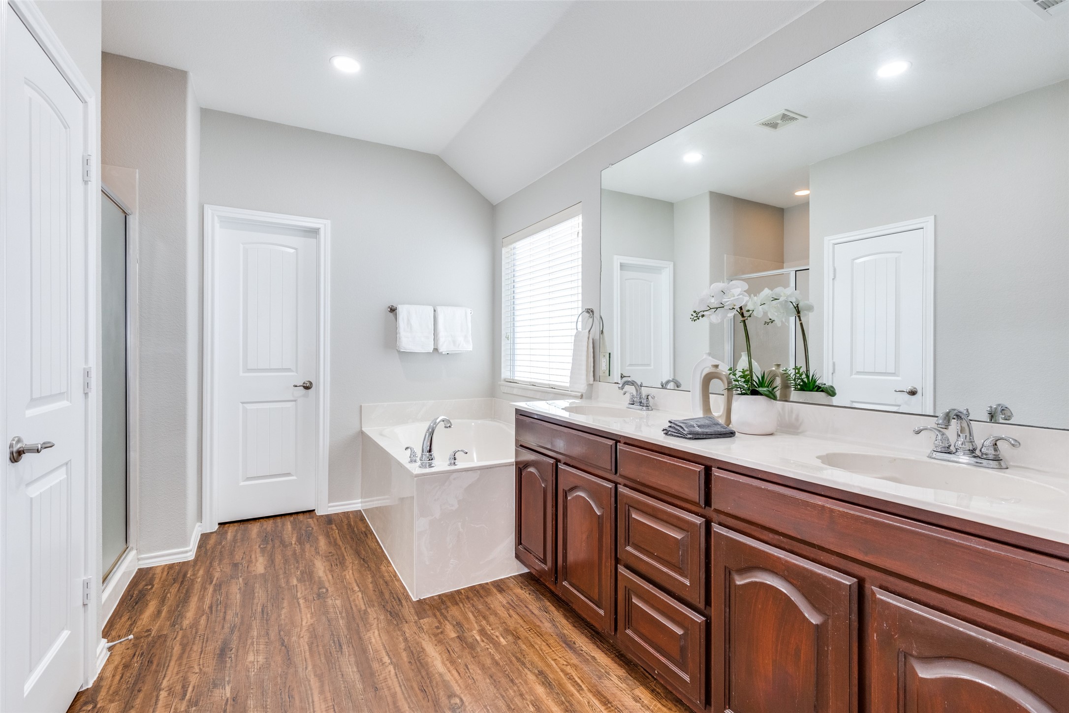 5037 Bomford Drive