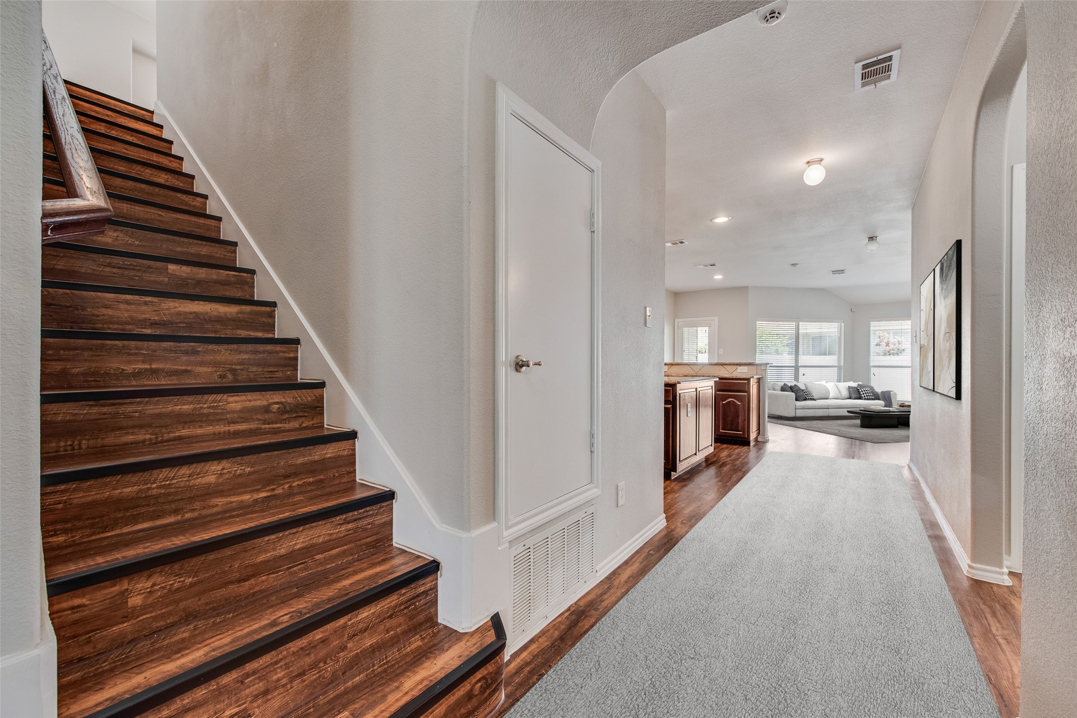 5037 Bomford Drive