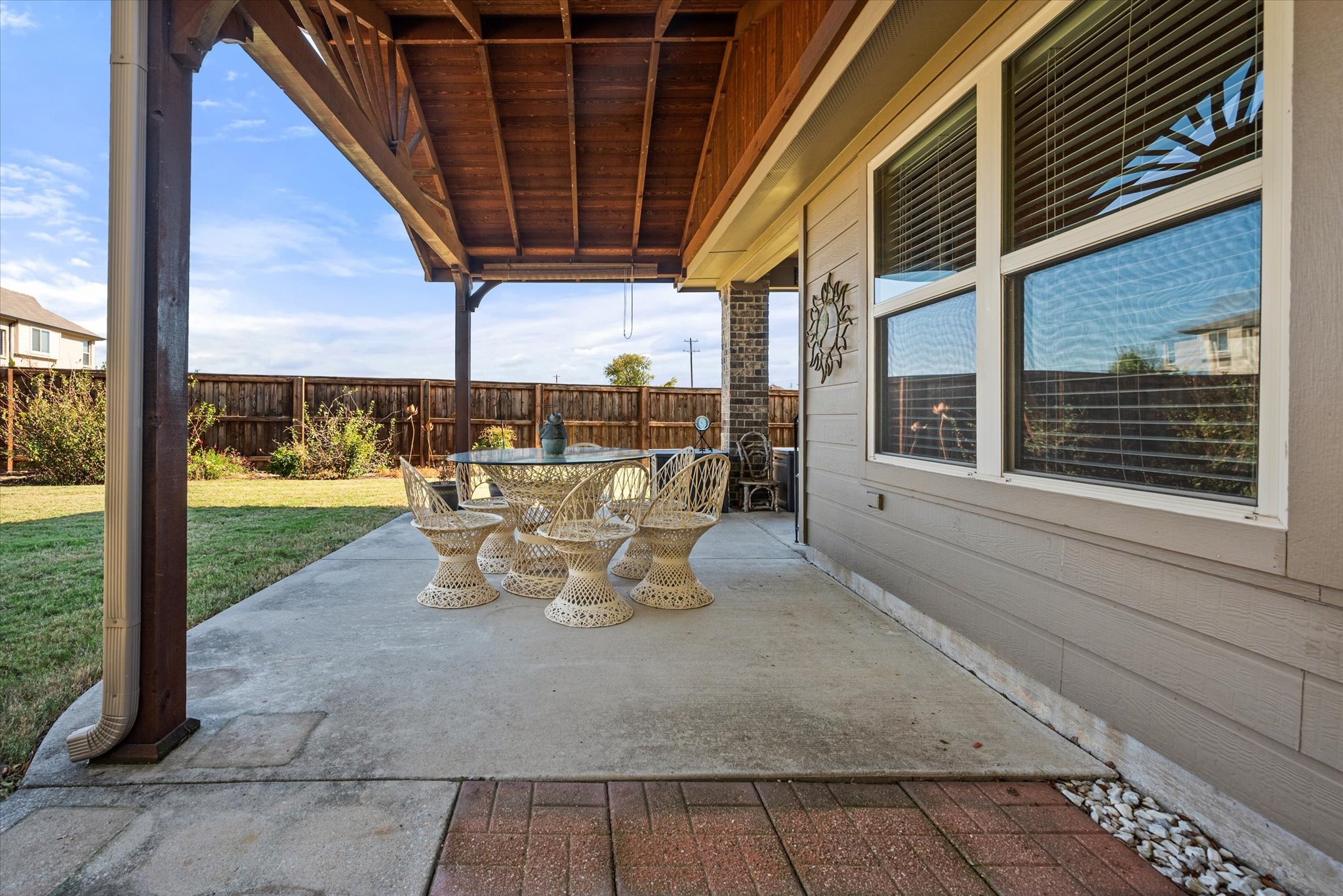 1533 Rosson Road