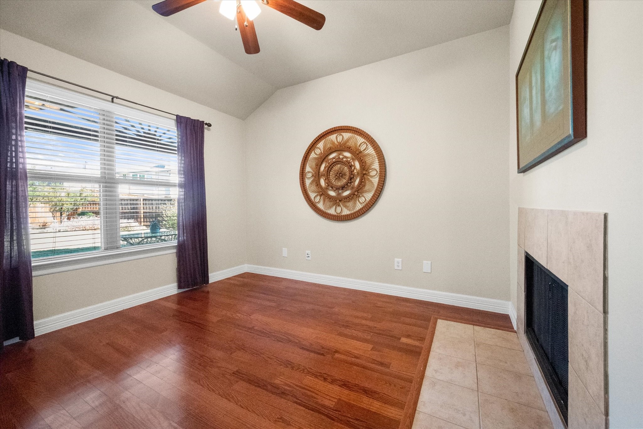 1533 Rosson Road