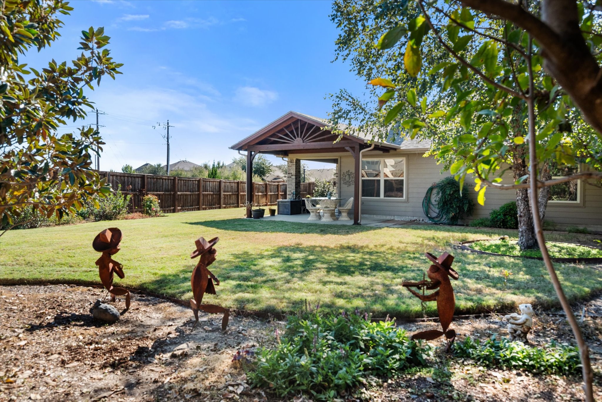 1533 Rosson Road