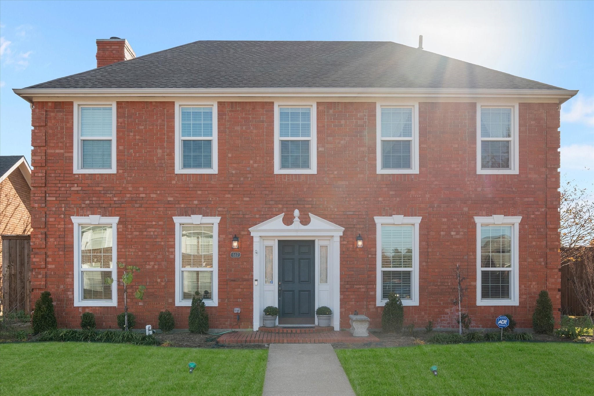 517 Meadowood Lane