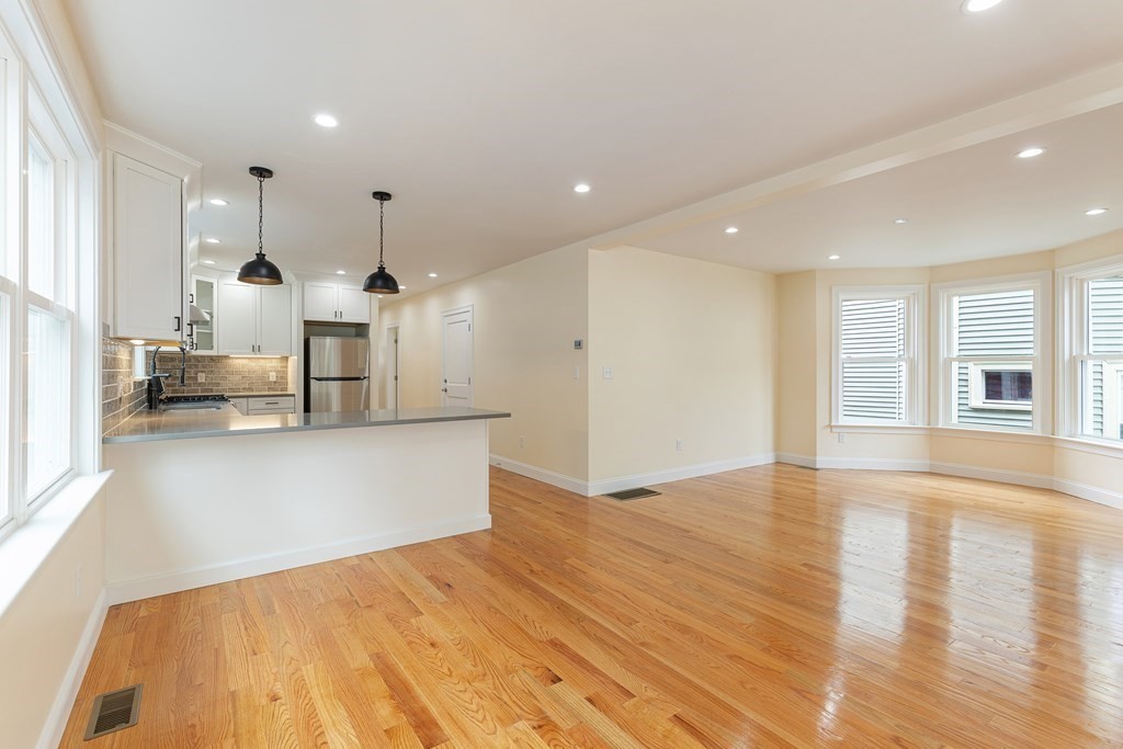 48 West Tremlett # 1