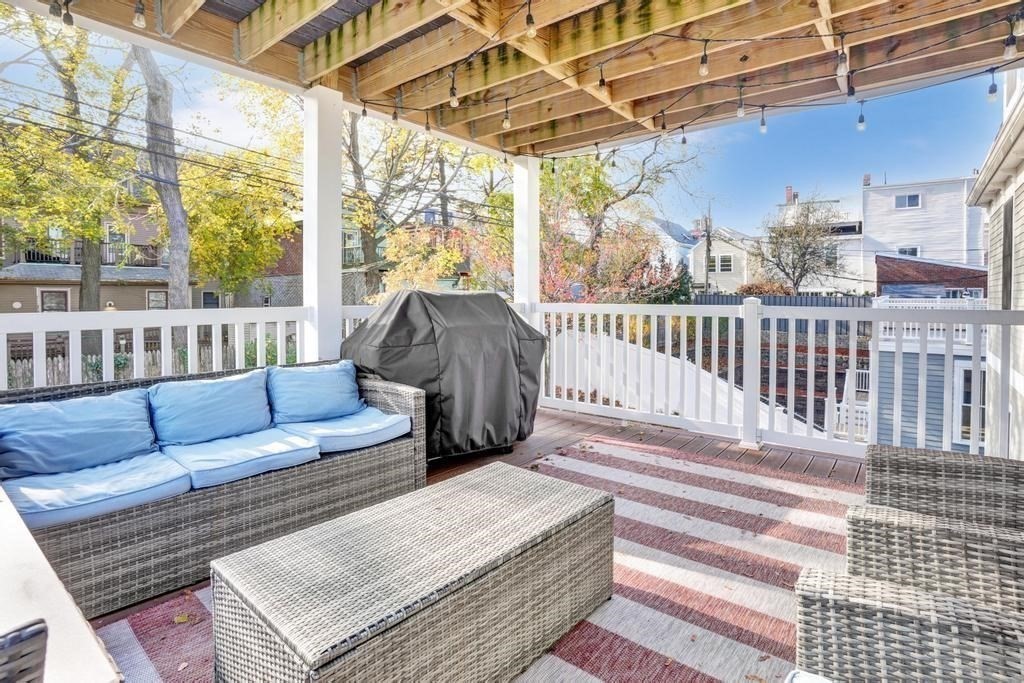 213 East Eagle St # 5