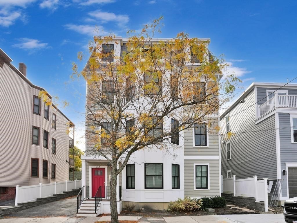 213 East Eagle St # 5