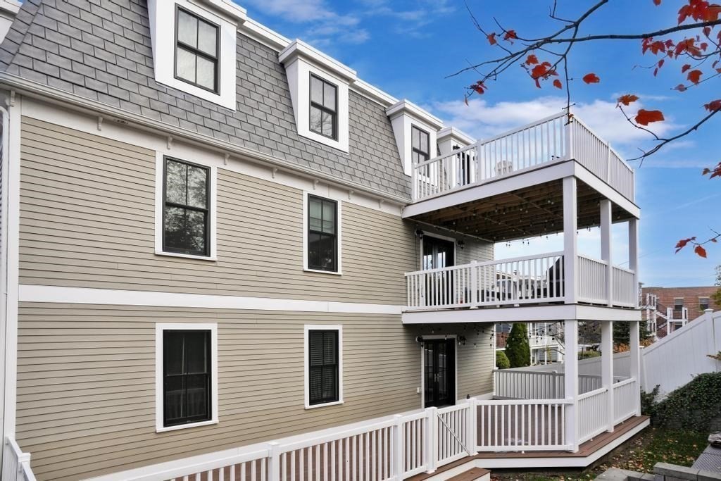 213 East Eagle St # 5